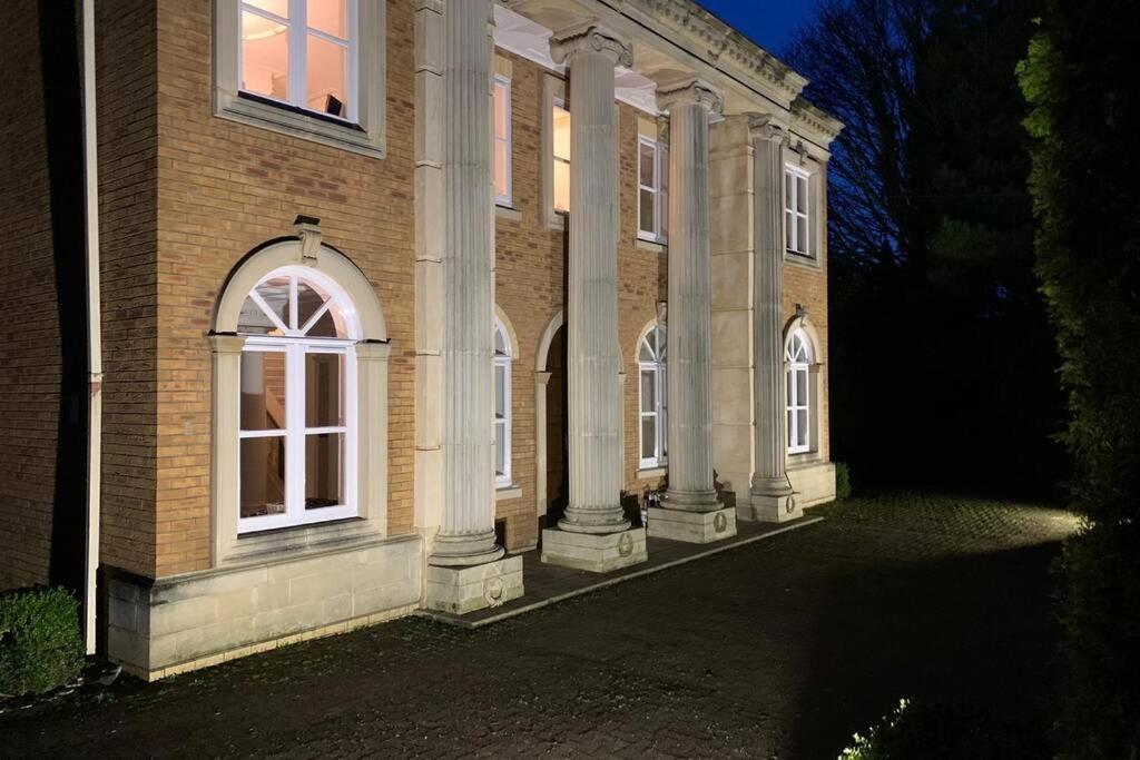 Old Park Villa Telford Exterior photo